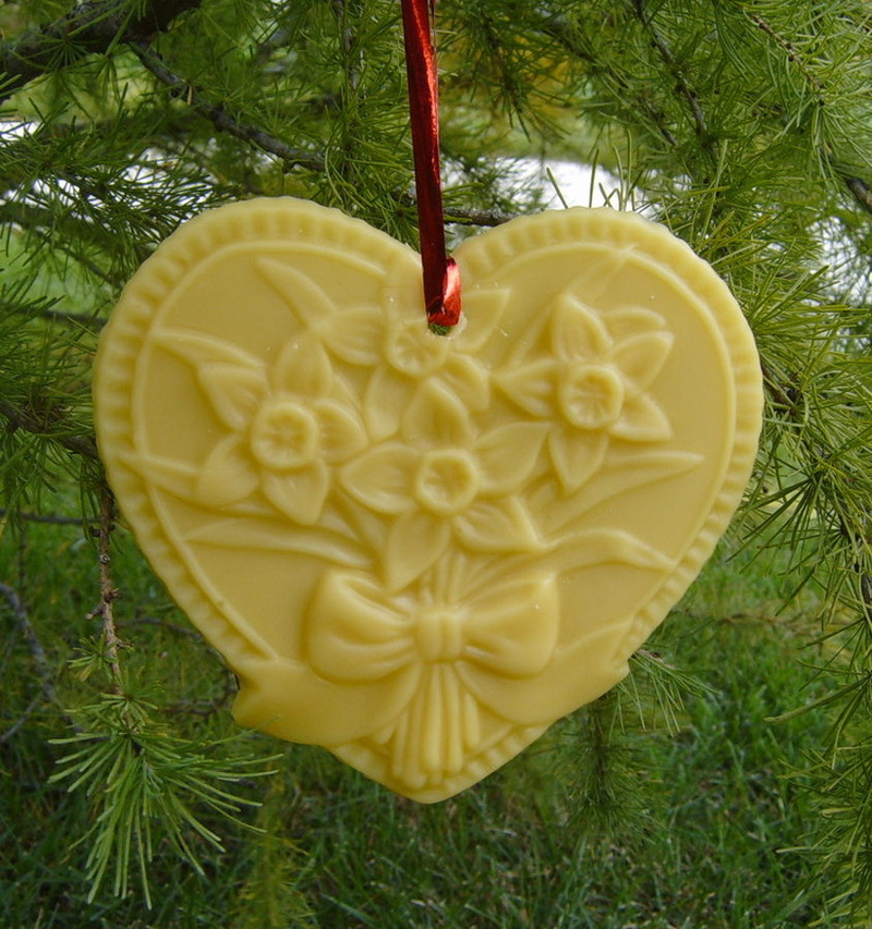 Suncatcher Ornament: Daffodil