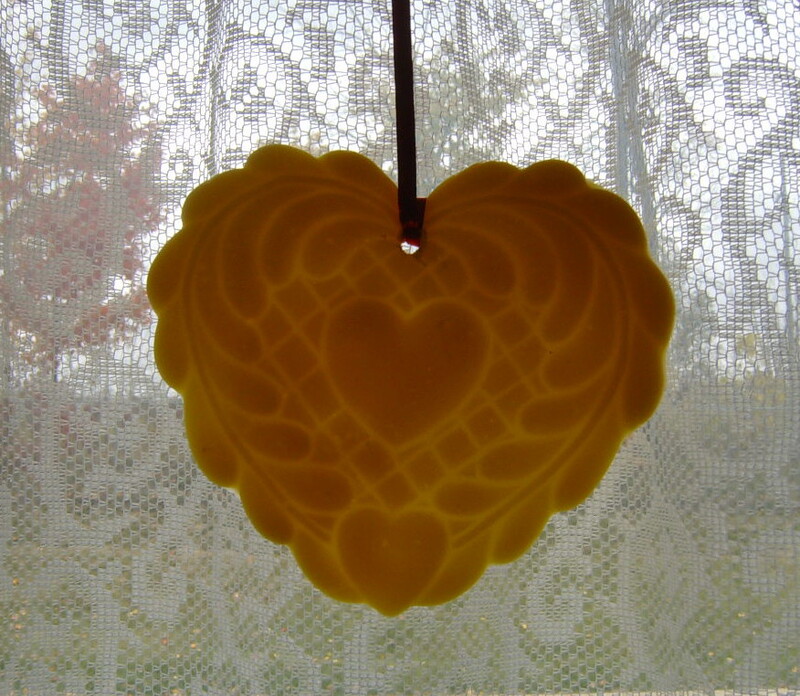 Suncatcher Ornament: Heart