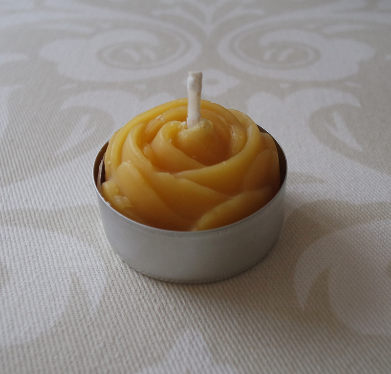 Fancy Rose Tealights Box